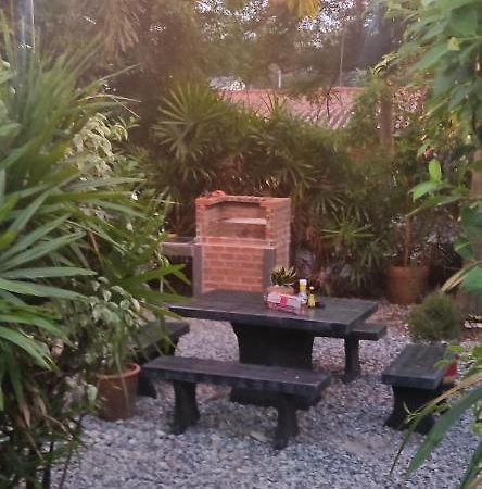 Daisy'S 2 Bedroom Family Home For Up To 5 Guests With Garden & Bbq Koh Samet ภายนอก รูปภาพ