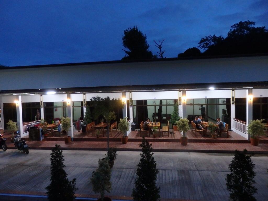 Daisy'S 2 Bedroom Family Home For Up To 5 Guests With Garden & Bbq Koh Samet ภายนอก รูปภาพ